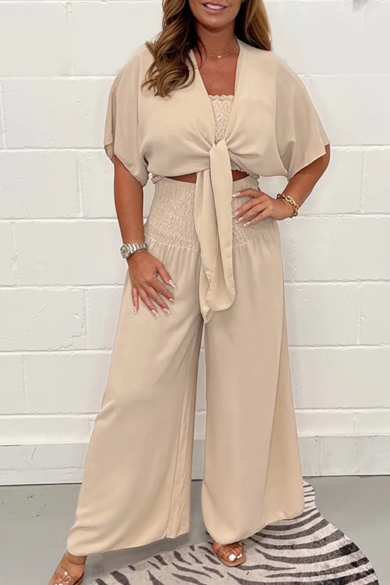 Casual solid color three-piece suit