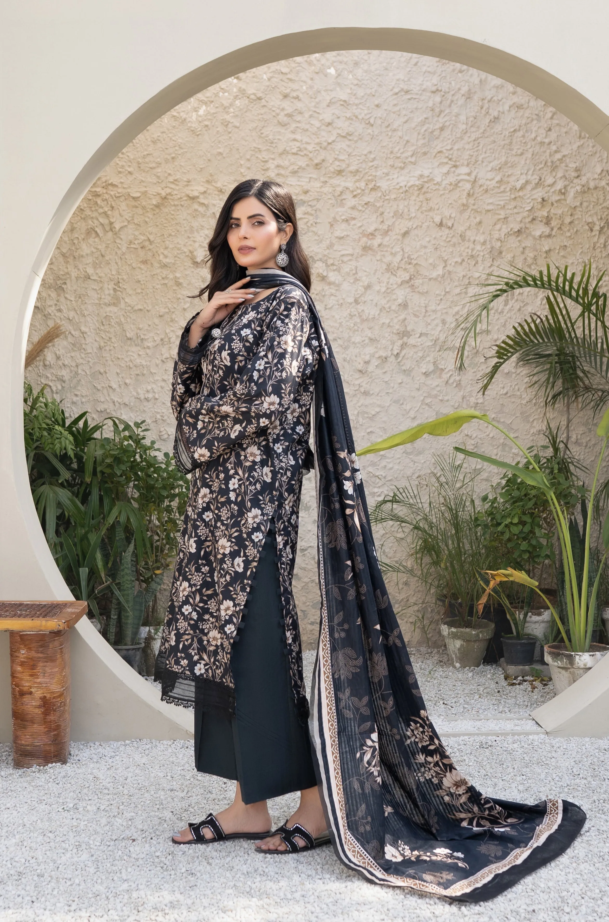 Firdous Resham Printed Cotton Fall '24 – D705
