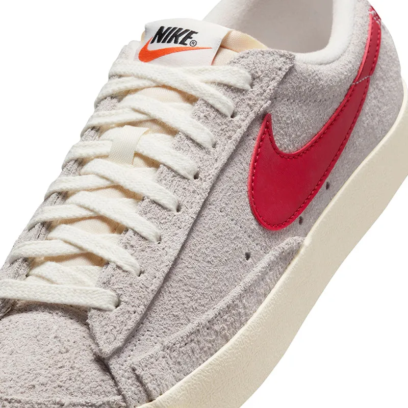 Nike Women's Blazer Low '77 Vintage